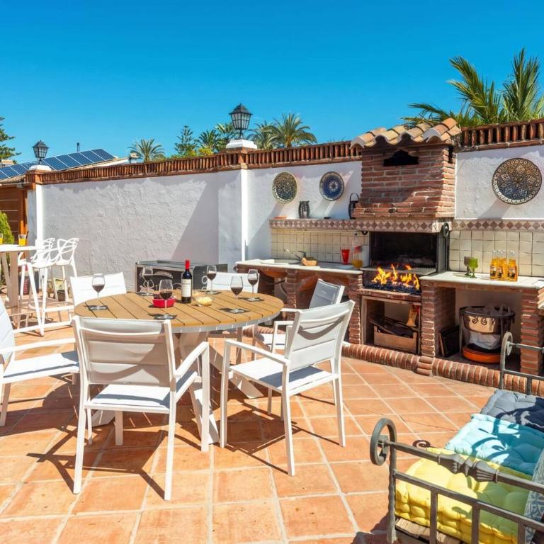 Villa Ramos by Villa Plus - Villa - 14