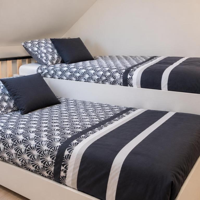 ++++ CENTRAL DUPLEX RENOVE 5 PIECES 150M2 A 8 MN DE LA PLACE DALTON ++++ - Appartement - 60