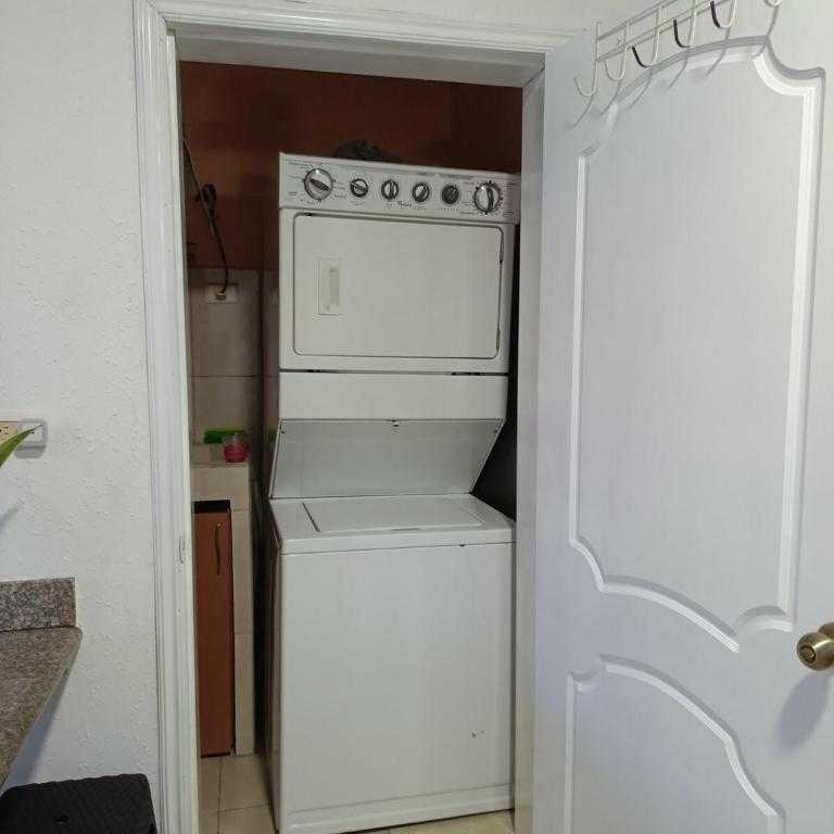 Apartamento con Salida Privada a Playa Murciélago - One-Bedroom Apartment - 37
