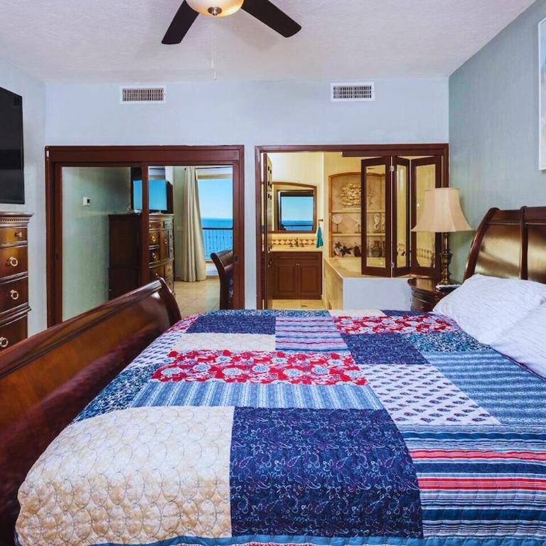 Spacious 4 bedroom Condo with expansive Ocean Views and luxurous features - #910 Sonoran Sky - RP Vacation - Habitación Familiar Deluxe - 5