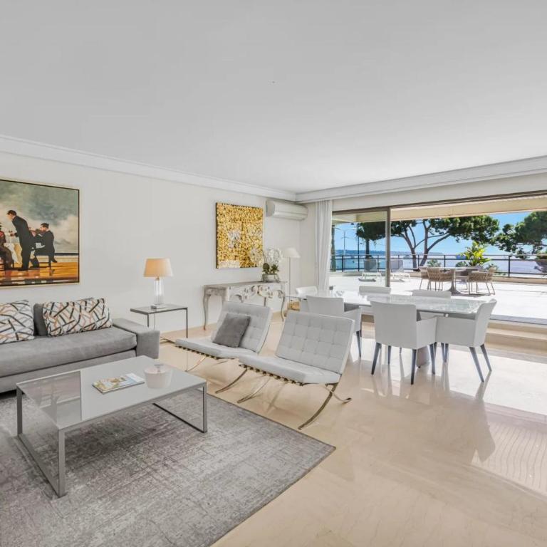 REF 1429 - Cannes Croisette - Sea view apartment for rent - Appartement - 5