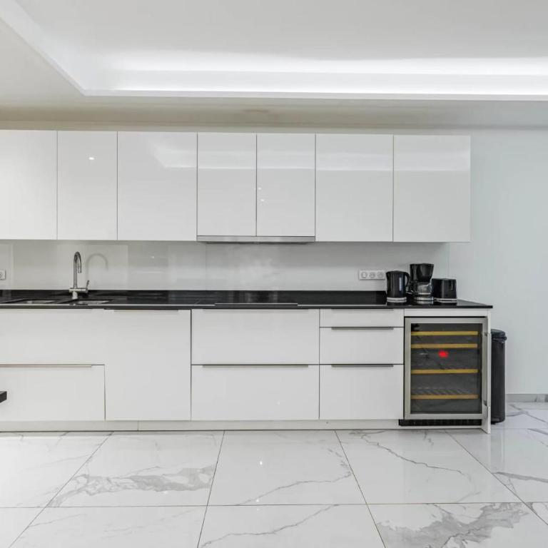 REF 1429 - Cannes Croisette - Sea view apartment for rent - Appartement - 11
