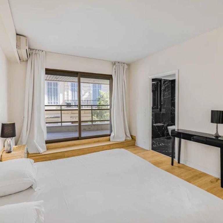 REF 1429 - Cannes Croisette - Sea view apartment for rent - Appartement - 12