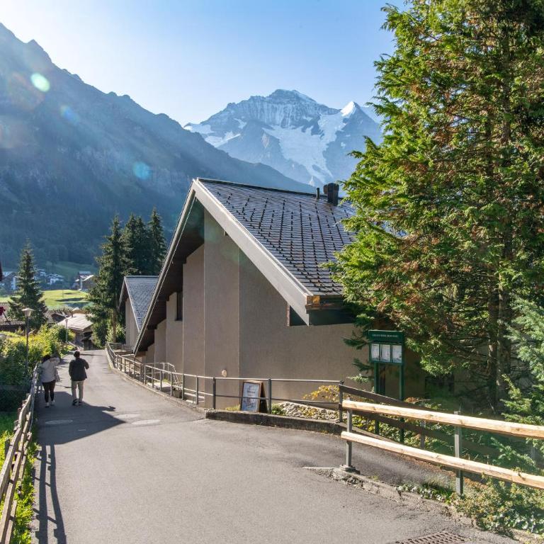 Chalet Im Gruebi - Deluxe Apartment mit Balkon und 2 Schlafzimmern - 4