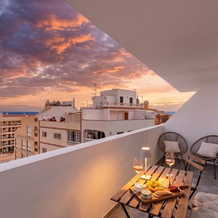 Buho Los Cristianos - Two-Bedroom Apartment with Balcony and Sea View - 35
