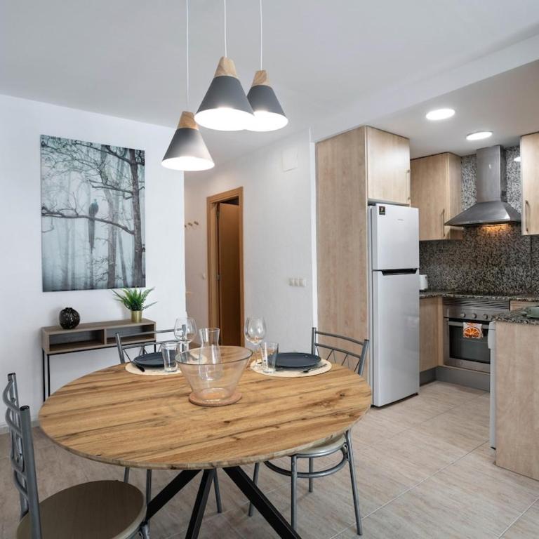 New, sunny& central apartment -130m from the beach - Appartement 1 Chambre - 5