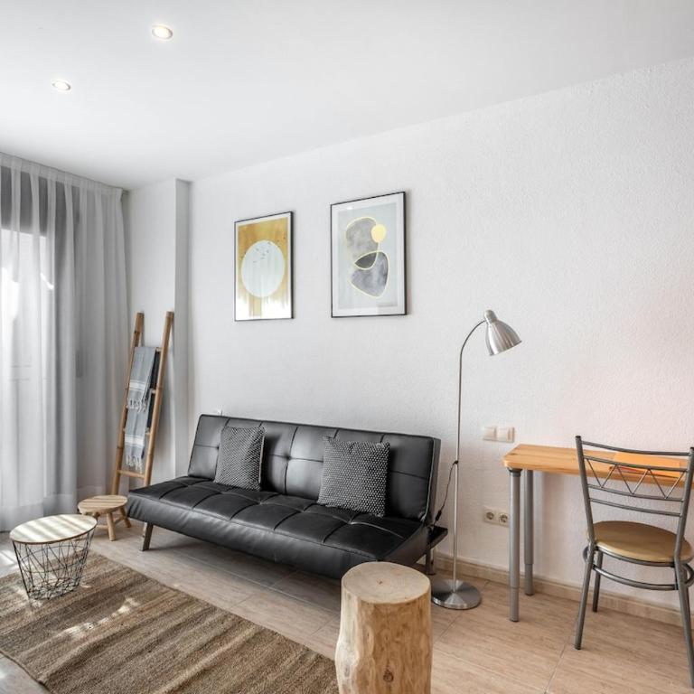 New, sunny& central apartment -130m from the beach - Appartement 1 Chambre - 6