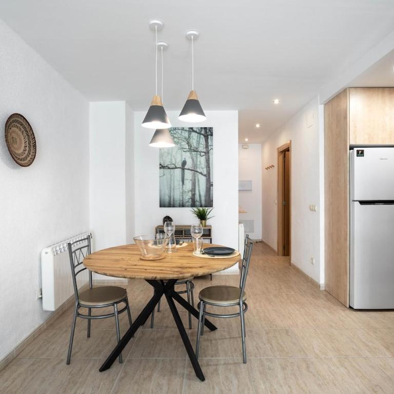 New, sunny& central apartment -130m from the beach - Appartement 1 Chambre - 8