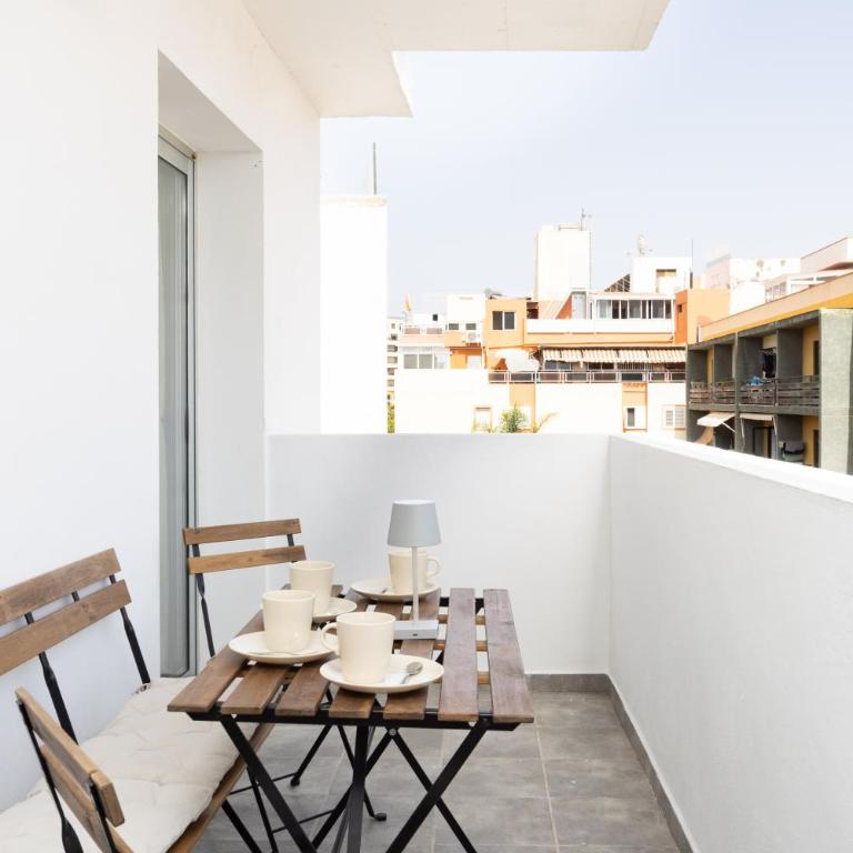 Buho Los Cristianos - Two-Bedroom Apartment with Balcony and Sea View - 11