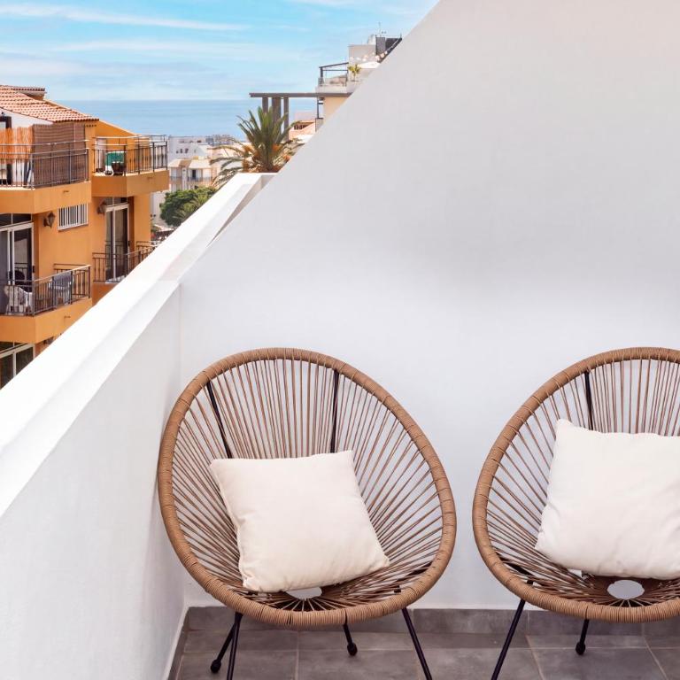 Buho Los Cristianos - Two-Bedroom Apartment with Balcony and Sea View - 12
