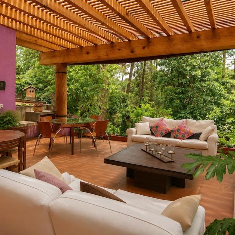 Forest Retreat Room w Hot Tub & Fireplace - Budget Double Room - 36