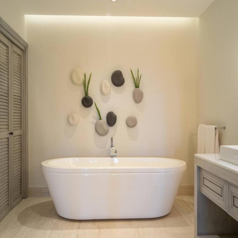 Luxury Villa Retreat, Pool and close to the beach - Ferienhaus - 34