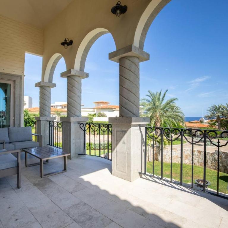 Luxury Villa Retreat, Pool and close to the beach - Ferienhaus - 55