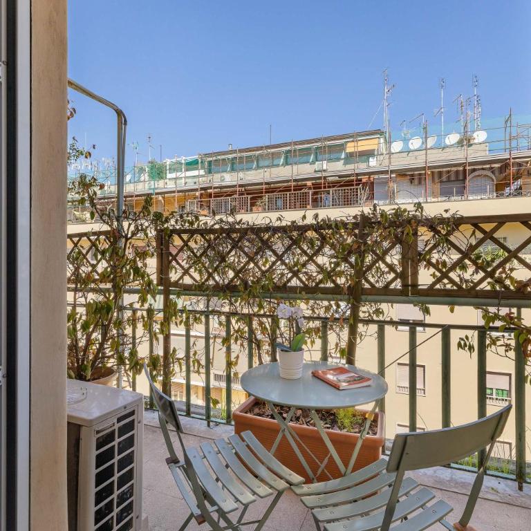 Torripa Collection - Domus Vittoria - Prati - Chambre Double Deluxe avec Balcon - 2