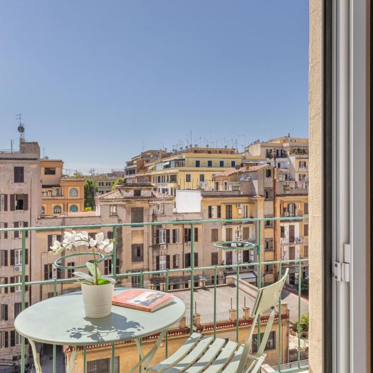 Torripa Collection - Domus Vittoria - Prati - Chambre Triple avec Balcon - 4