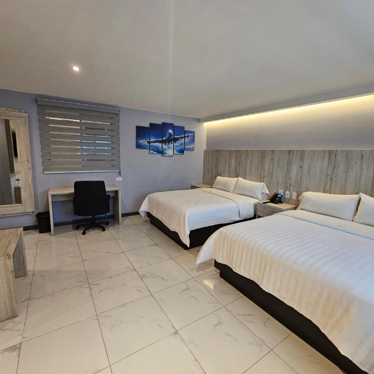 Hangar Inn TJ - Aeropuerto - Habitación Deluxe con 2 camas grandes - 5