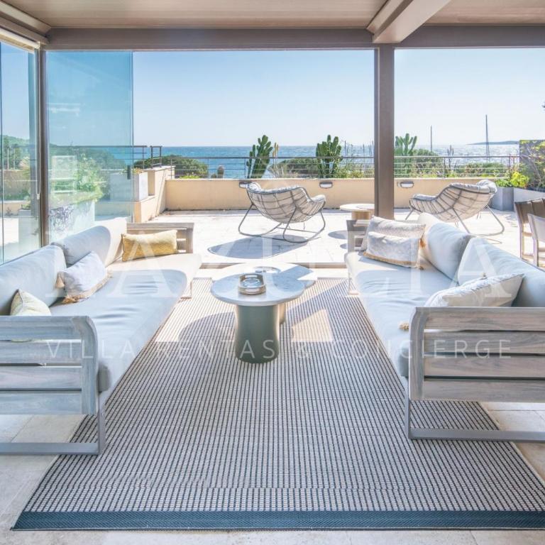Penthouse Vue Mer, Jacuzzi, Proche Plage & Port - Appartement 3 Chambres - 12