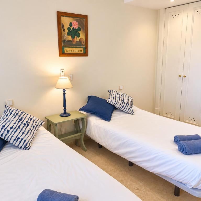 Two-Bedroom Apartment with Terrace in Nueva Andalucía - Apartamento de 2 dormitorios - 15