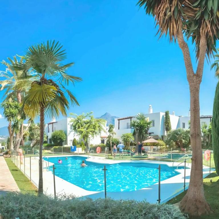 Two-Bedroom Apartment with Terrace in Nueva Andalucía - Apartamento de 2 dormitorios - 11