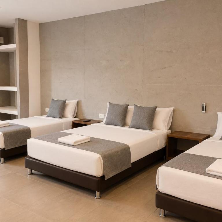 Hotel Hausen - Triple Room - 1