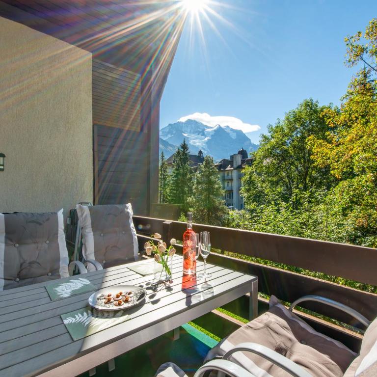 Chalet Im Gruebi - Deluxe Apartment mit Balkon und 2 Schlafzimmern - 8