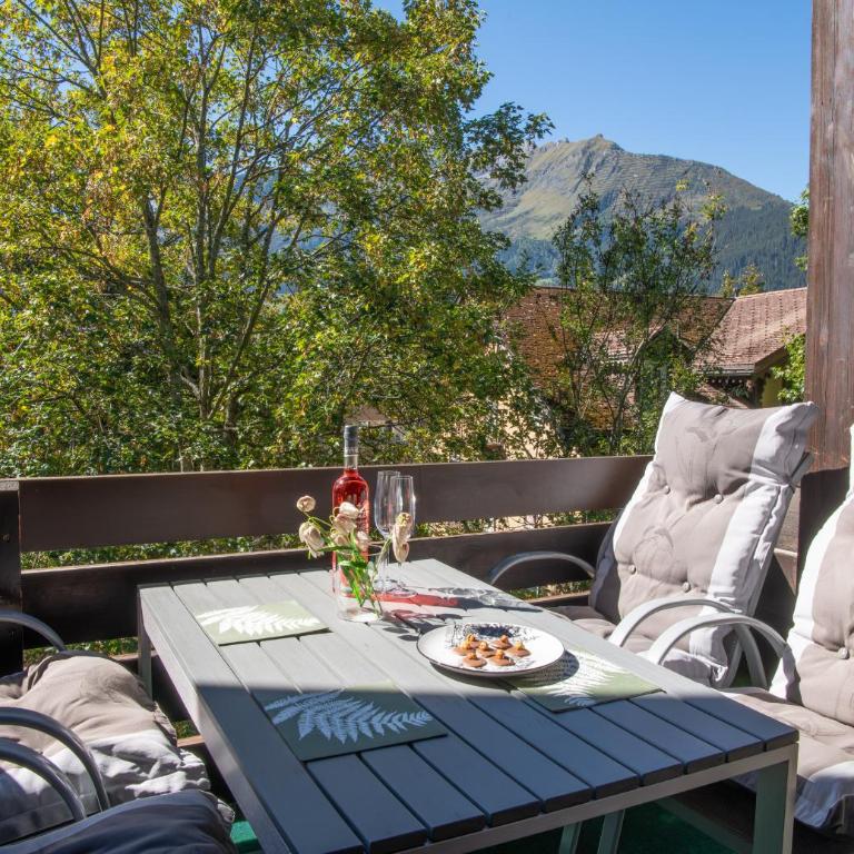 Chalet Im Gruebi - Deluxe Apartment mit Balkon und 2 Schlafzimmern - 9