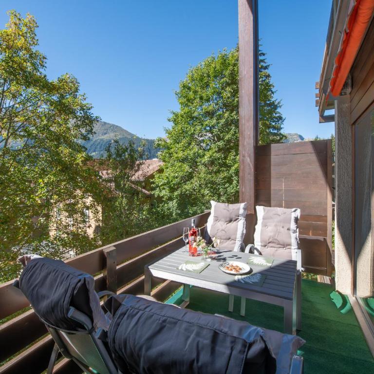 Chalet Im Gruebi - Deluxe Apartment mit Balkon und 2 Schlafzimmern - 10