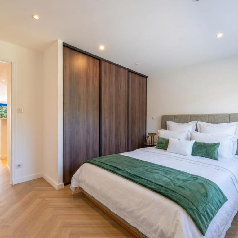 3P Traversant Vue Mer Cannes Est - Appartement - 24