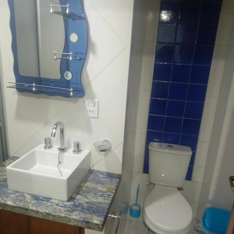 Centro y tranquilo - Two-Bedroom Apartment - 1