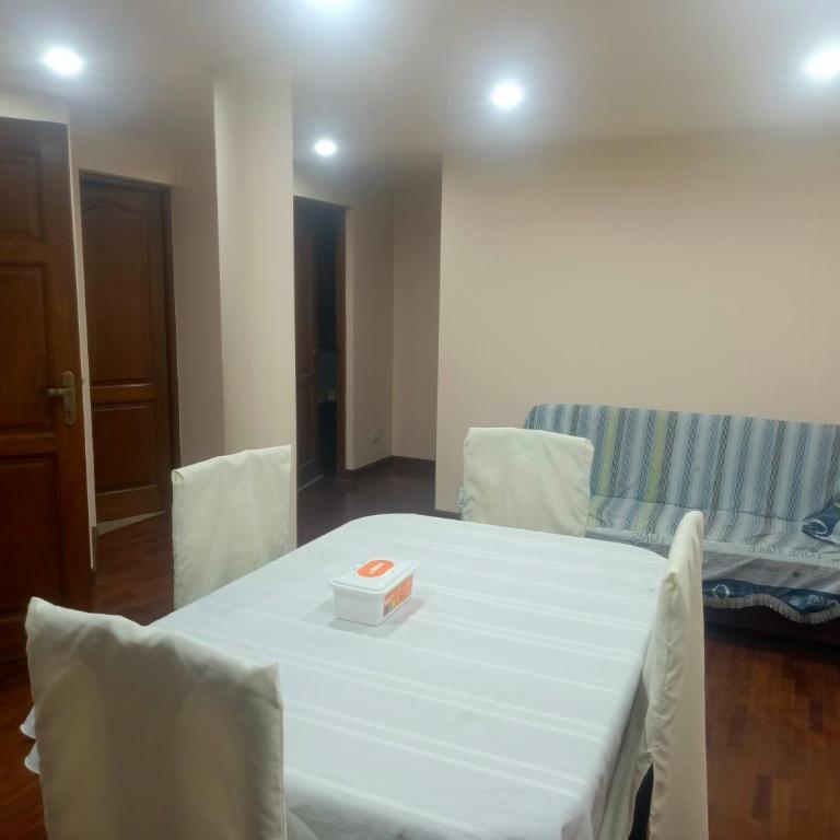 Centro y tranquilo - Two-Bedroom Apartment - 5