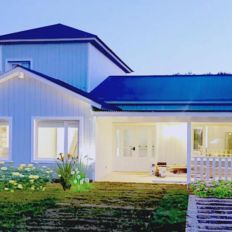 Casa Costa Esmeralda Con Pileta, 8 Pax, Hermosa! - Casa de 4 dormitorios - 1