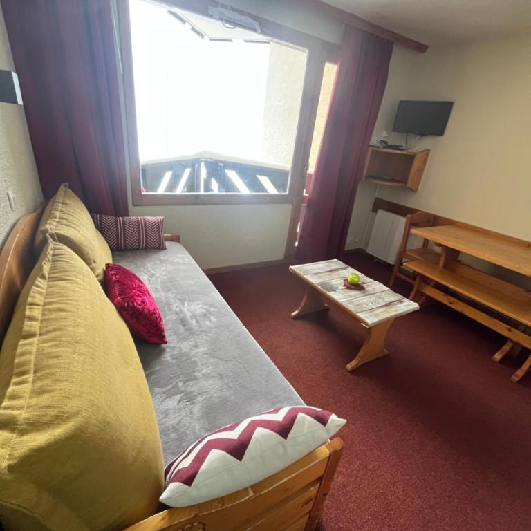 Val Thorens - Ski InOut - 5 Beds Flat C-F4 - Chambre Simple - Vue sur Montagne - 2