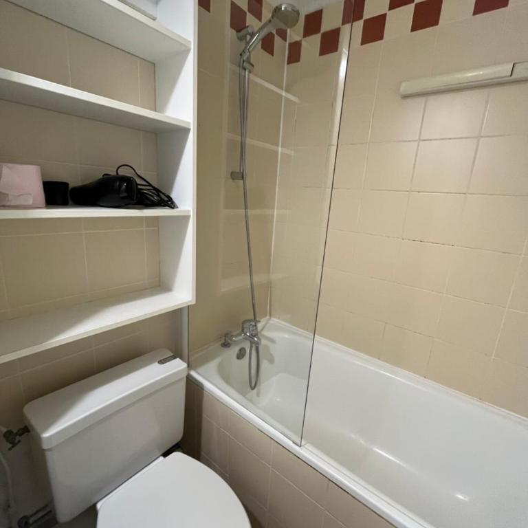 Val Thorens - Ski InOut - 5 Beds Flat C-F4 - Chambre Simple - Vue sur Montagne - 8