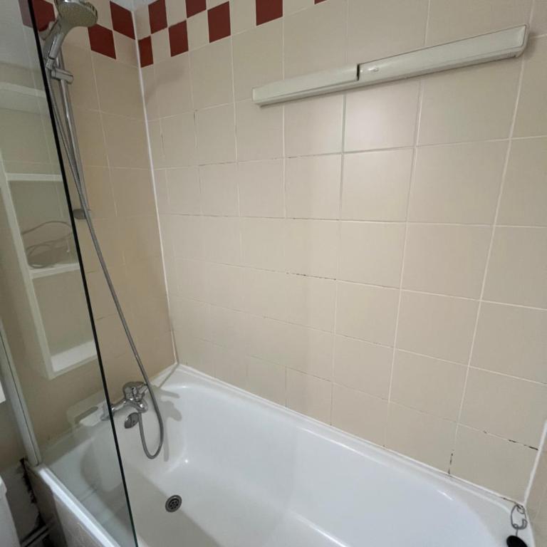 Val Thorens - Ski InOut - 5 Beds Flat C-F4 - Chambre Simple - Vue sur Montagne - 15