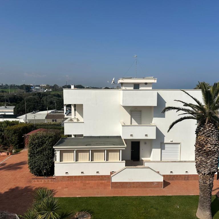Villa Antonia sul mare con piscina Torre a mare (Bari) - Villa - 2