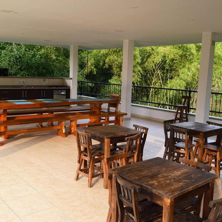 Finca las Palmas Combia - Seven-Bedroom House - 10