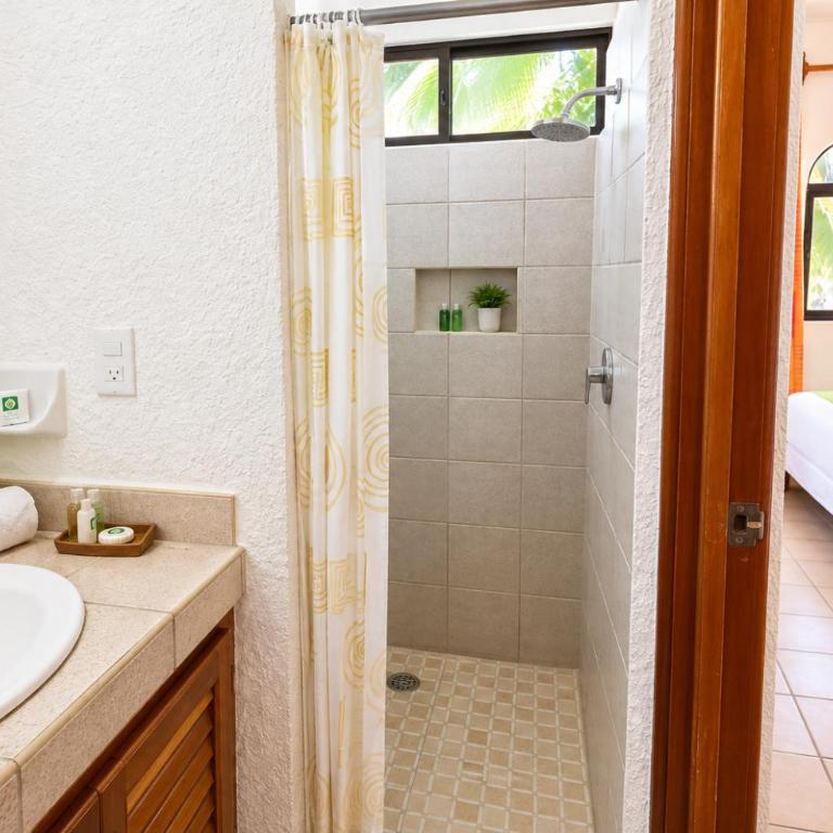Sun Caribbean Playa del Carmen - Coba Room with Private Bathroom - 7