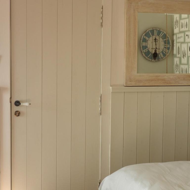 The Beach House Studios & Suites - Habitación Doble Deluxe con balcón y vistas al mar - 11