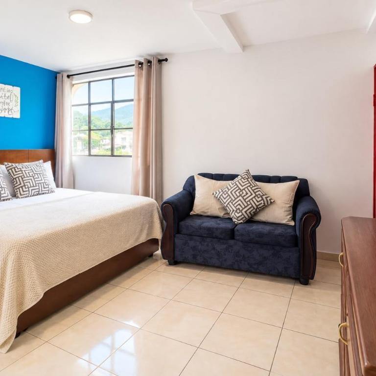 Town Apartment with terrace 4 bedrooms 3 baths - Apartamento - 7