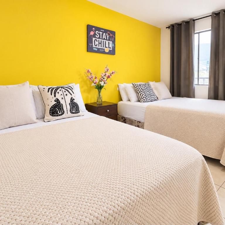 Town Apartment with terrace 4 bedrooms 3 baths - Apartamento - 11