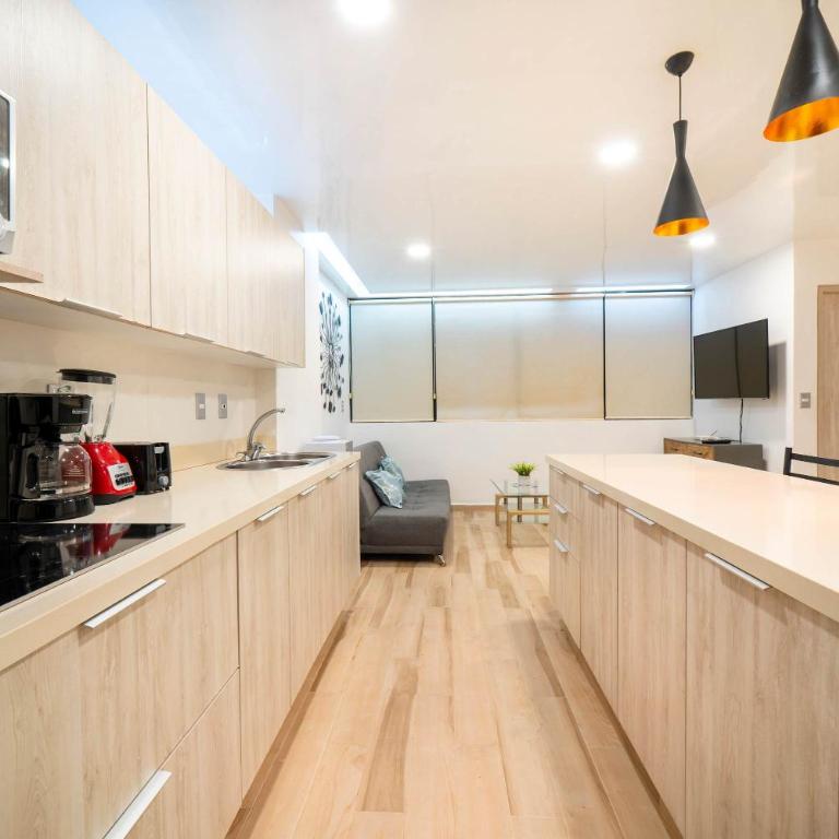 Macondo 505 - 2BR Condo with Rooftop Pool - Apartment - 17