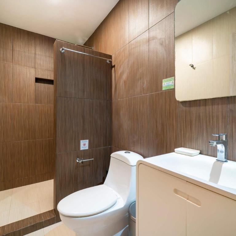 Macondo 505 - 2BR Condo with Rooftop Pool - Apartment - 16