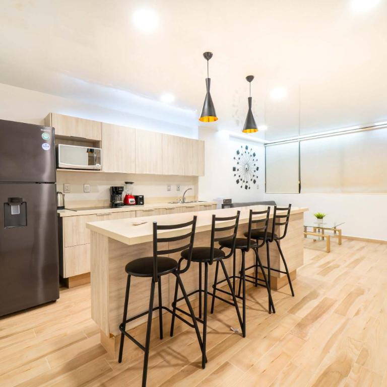Macondo 505 - 2BR Condo with Rooftop Pool - Apartment - 20