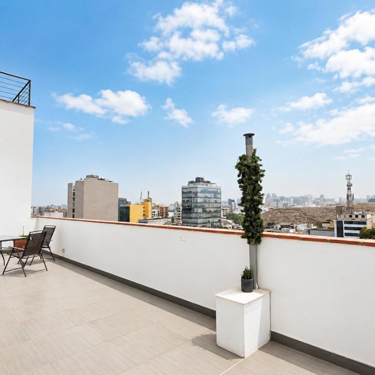Duplex Apartamento con terraza en Miraflores - Apartamento Dúplex - 4