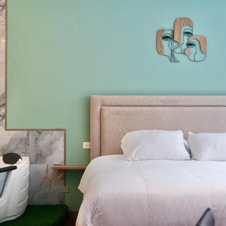 Plaza Nomad, Urban Rooms and Suites private jacuzzi Quito La Carolina - Deluxe Room (2 Adults + 1 Child) - 6