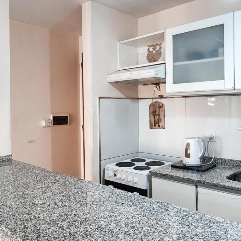 Nueva Córdoba - Piso 10 con vistas - Piscina en terraza - Seguridad 24Hs - One-Bedroom Apartment - 8