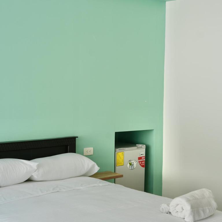 Plaza Nomad, Urban Rooms and Suites private jacuzzi Quito La Carolina - Deluxe Room - 6