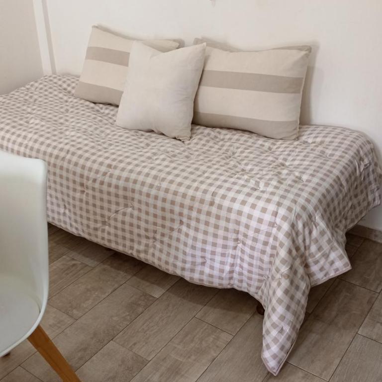 Monoambiente 4 de enero - Apartamento de 1 dormitorio - 2