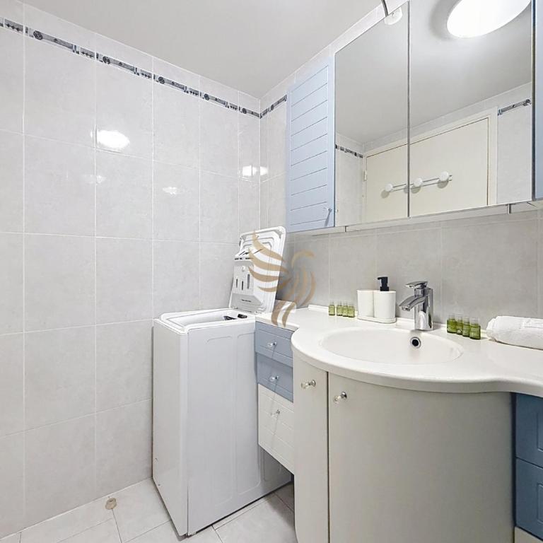 1547 Privilege - 4 pers wifi vue mer piscine garage - Apartamento de 2 dormitorios con vistas al mar - 27