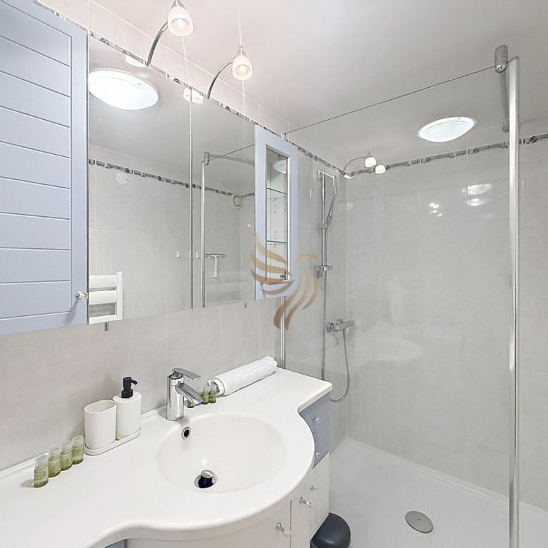 1547 Privilege - 4 pers wifi vue mer piscine garage - Apartamento de 2 dormitorios con vistas al mar - 31